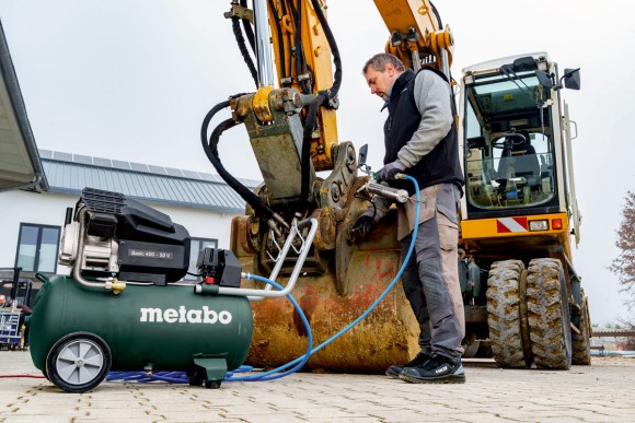 Компресор Metabo Basic 400-50 V, 50л (601526000) Компресор Metabo Basic 400-50 V, 50л (601526000)