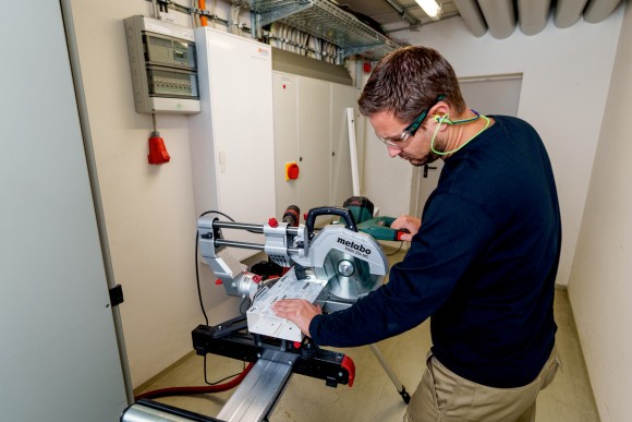 Торцевальная пила Metabo KGSV 254 MC (615254000)