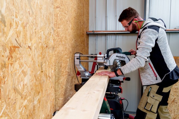 Торцевальная пила Metabo KGSV 254 MC (615254000)