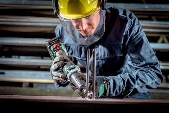 Акумуляторна прямошліфувальна машина Metabo GVB 18 LTX BL 11-28 каркас (600826850)