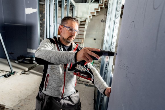 Акумуляторный шурупокрут для гіпсокартону Metabo TBS 18 LTX BL 5000 2х4 Aг + Speed Fix 57 (620063540) Акумуляторный шурупокрут для гіпсокартону Metabo TBS 18 LTX BL 5000 2х4 Aг + Speed Fix 57 (620063540)