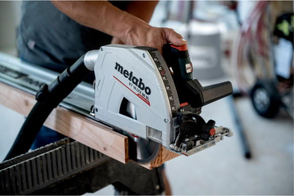 Акумуляторна занурювальна дискова пила Metabo KT 18 LTX 66 BL каркас в кейсі (601866840)