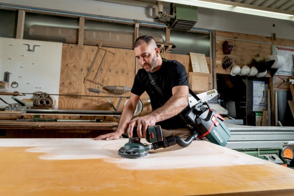 Акумуляторна ексцентрикова шліфувальна машина Metabo SXA 18 LTX 150 BL (600411850)