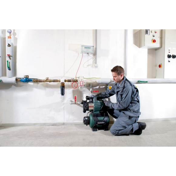 Насосна станція з інтегрованим фільтром METABO HWWI 4500/25 Inox (600974000) Насосна станція з інтегрованим фільтром METABO HWWI 4500/25 Inox (600974000)