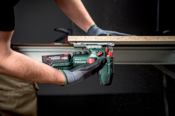 Акумуляторний лобзик Metabo ST 18 L 90, 18В, каркас (601047850) Акумуляторний лобзик Metabo ST 18 L 90, 18В, каркас (601047850)