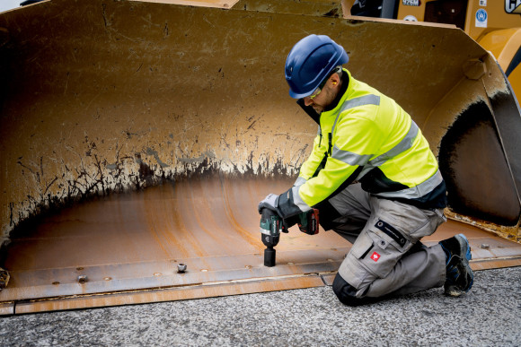 Акумуляторний ударний гайкокрут SSW 18 LTX 1750 BL 2х5.5 Аг (602402660)