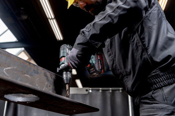 Акумуляторний дриль-шурупокрут Metabo BS 18 LTX-3 BL I METAL каркас в кейсі (603181840) Акумуляторний дриль-шурупокрут Metabo BS 18 LTX-3 BL I METAL каркас в кейсі (603181840)