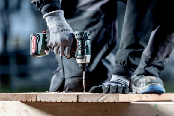 Акумуляторний ударний винтокрут Metabo PowerMaxx SSD 12 BL 2x4 Аг LiHD (601115800)