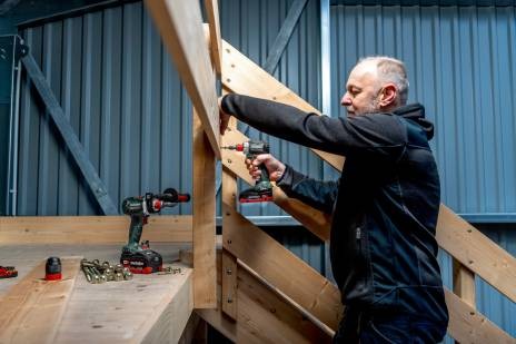 Аккумуляторная дрель-шуруповерт Metabo BS 18 L BL Quick (613156800) Аккумуляторная дрель-шуруповерт Metabo BS 18 L BL Quick (613156800)