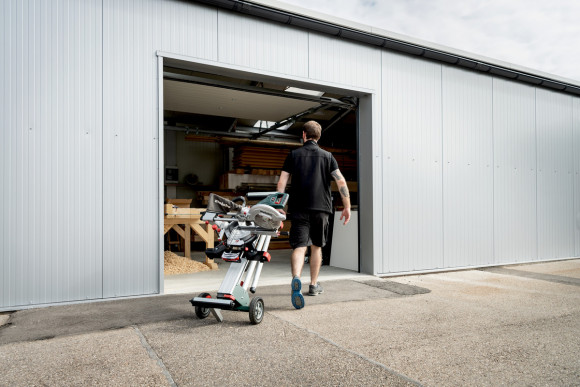 Торцювальна пила з тяговою функцією Metabo KGS 254 M (602540000)