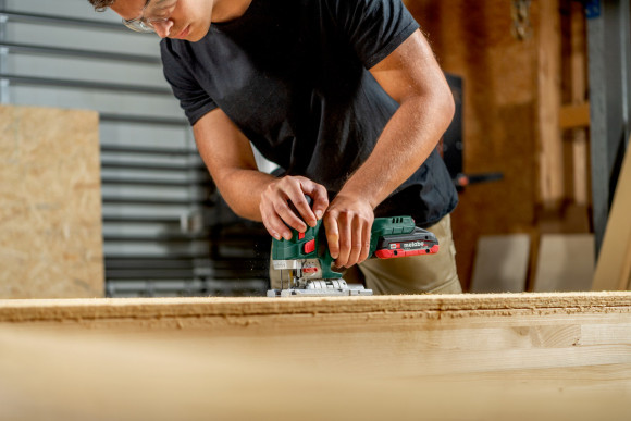 Акумуляторний лобзик Metabo STA 18 LTX 150 BL, 18В, каркас (601502850) Акумуляторний лобзик Metabo STA 18 LTX 150 BL, 18В, каркас (601502850)