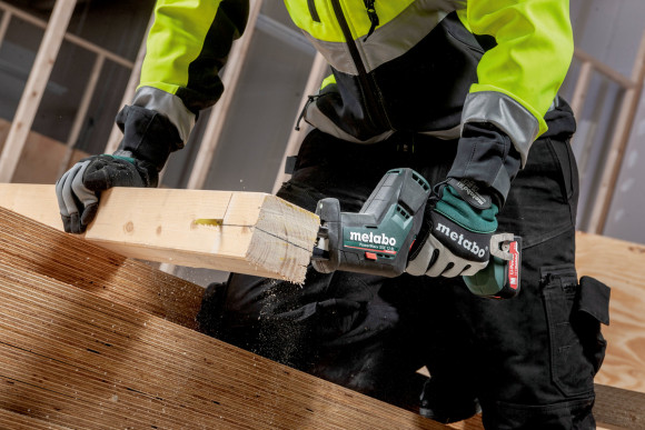 Акумуляторна шабельная пила Metabo PowerMaxx SSE 12 BL (602322500)