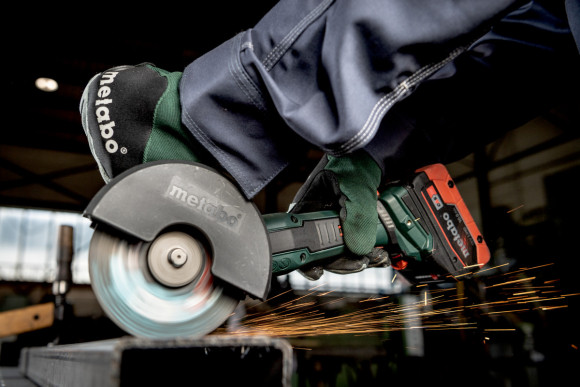 Акумуляторна болгарка Metabo WPB 18 LT BL 11-125 Quick каркас в кейсі (613059840)