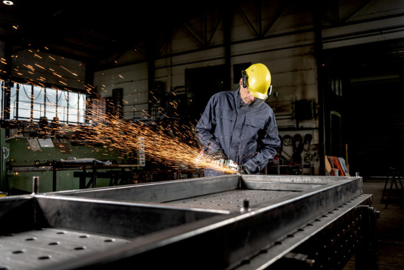 Акумуляторна болгарка Metabo WVB 18 LT BL 11-125 Quick 2х5.5 Аг (613057660)